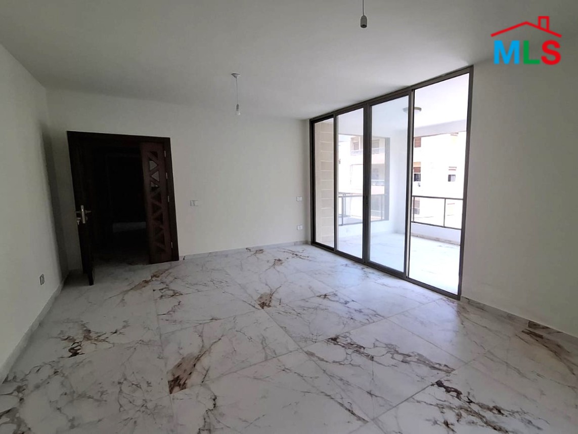 Apartment In a Great Location For Sale in Aoukar