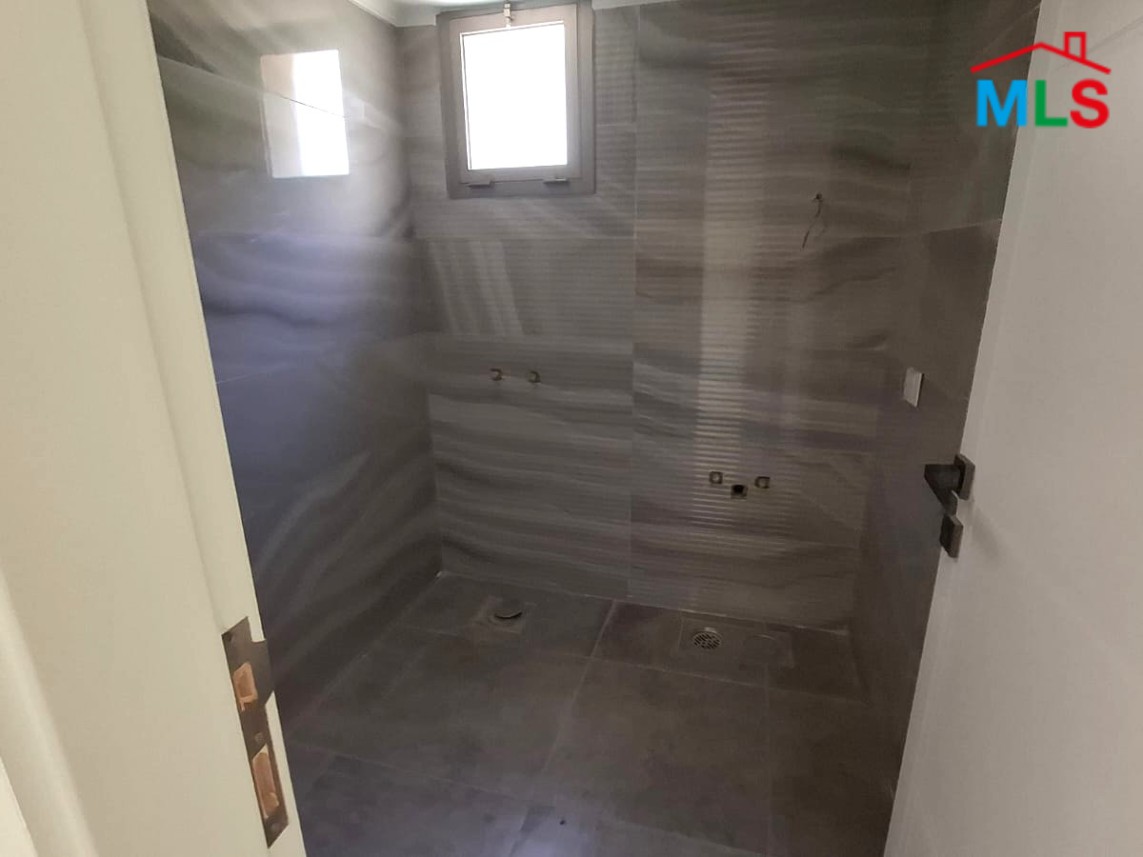 Apartment In a Great Location For Sale in Aoukar