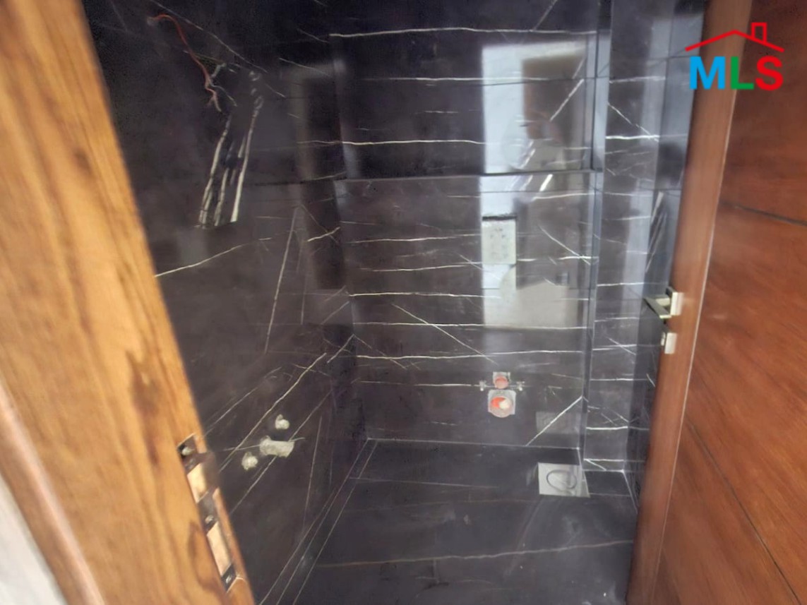 Apartment In a Great Location For Sale in Aoukar