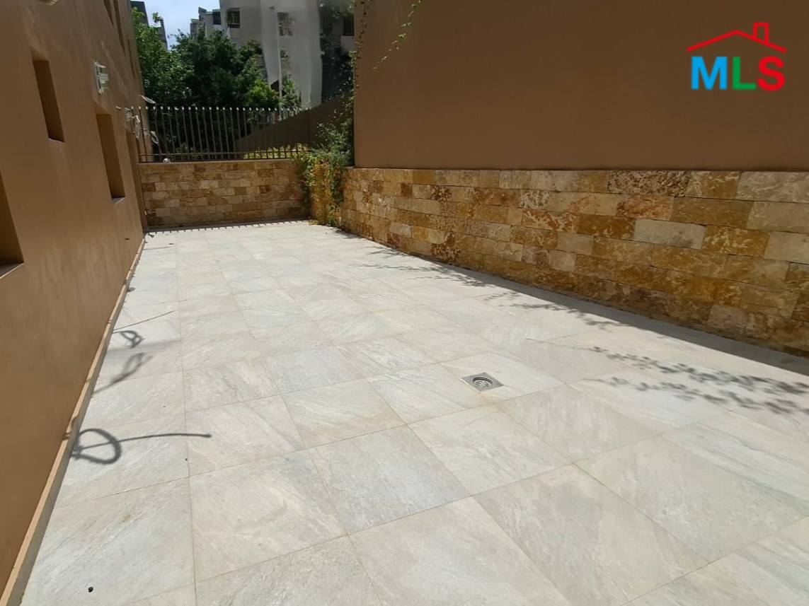 Apartment with Terrace For Sale in Aoukar