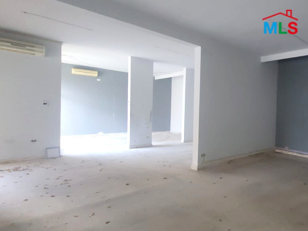 Exclusive!! 500 SQM Showroom For Sale in Sahel Alma