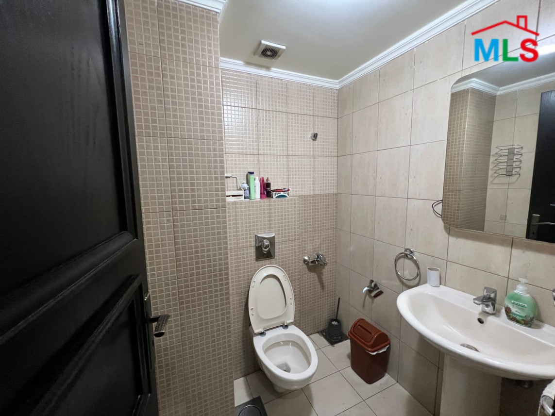 3 Bedrooms Apartment For Sale in Furn El Chebbak