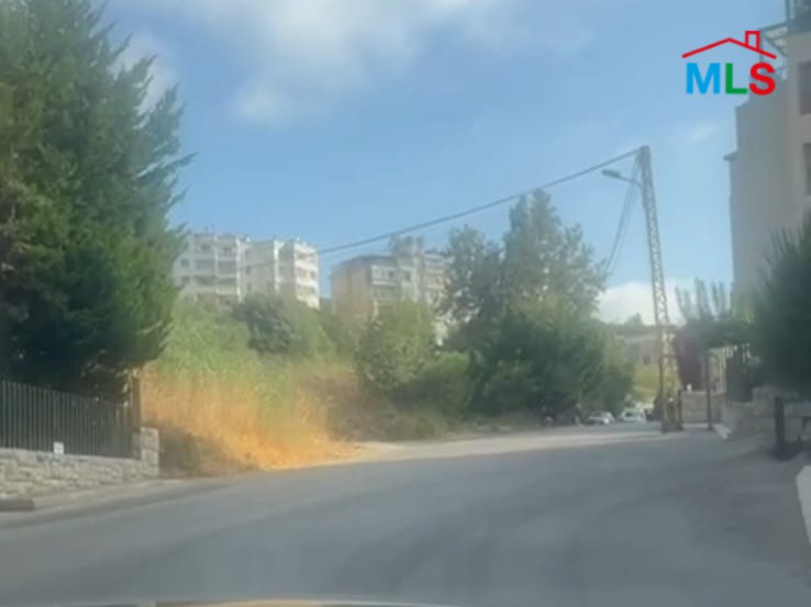 890 SQM Land For Sale in Kornet Chehwan