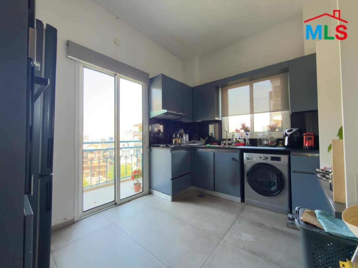 Charming & Furnished Apartment For Sale in Achrafieh, Saydeh