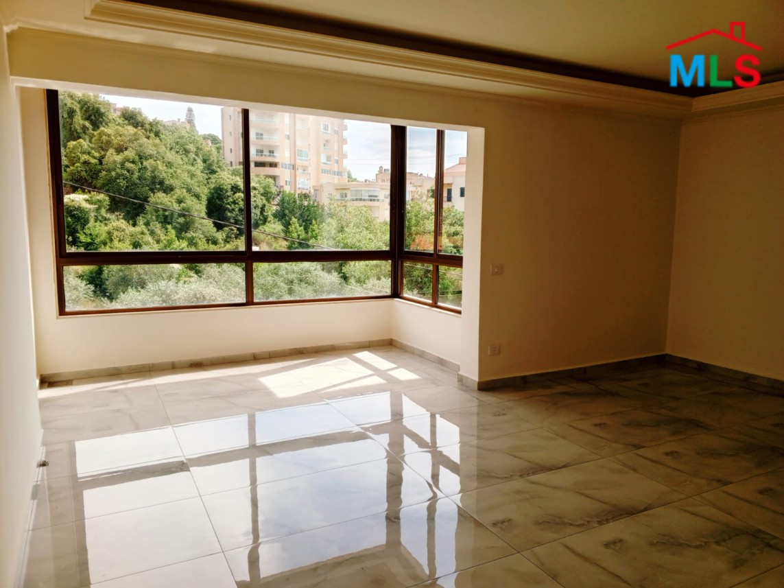 2 Bedrooms Apartment For Sale in Hboub, Jbeil