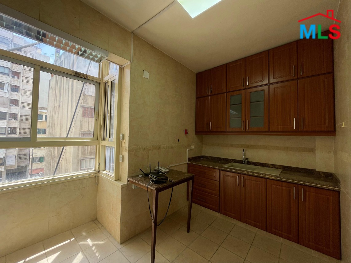 170 SQM Decorated Apartment For Sale In Mazraa, Beirut