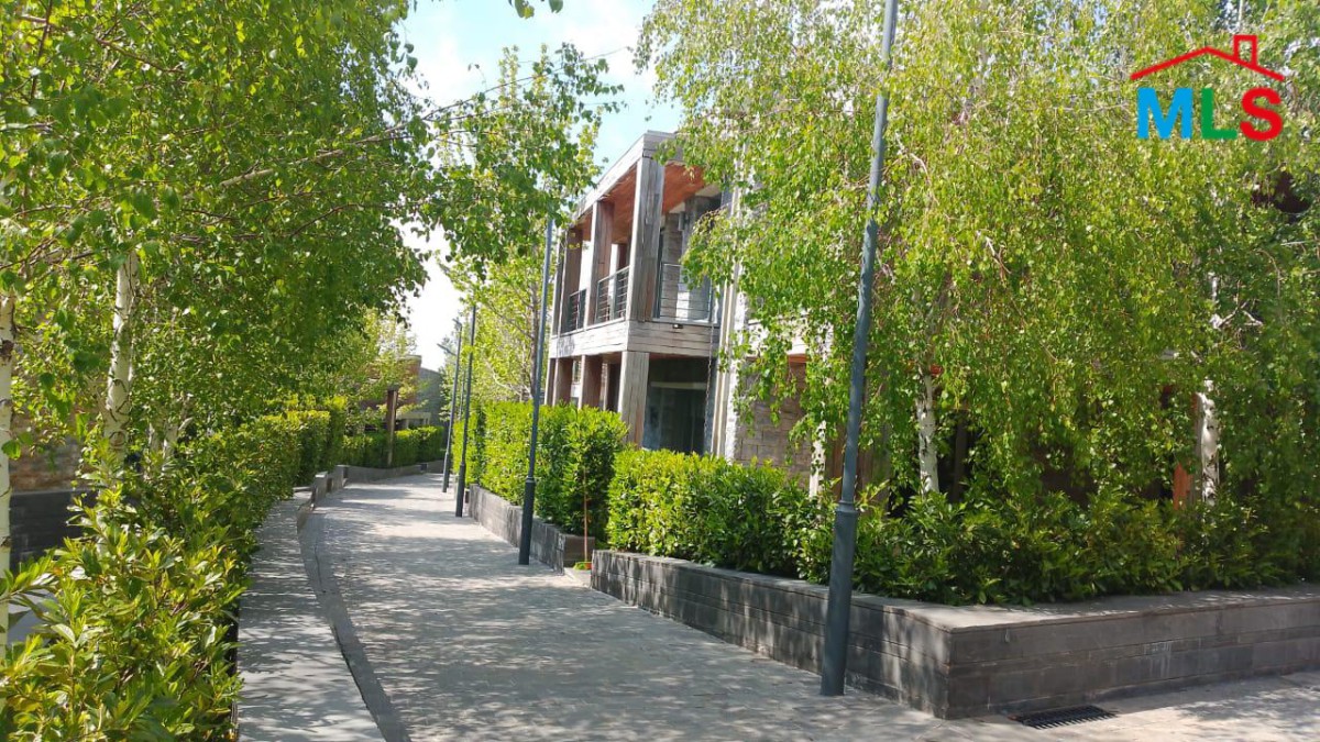 High-End Chalet with Open View For Sale in the Select Edelweiss Fakra Club