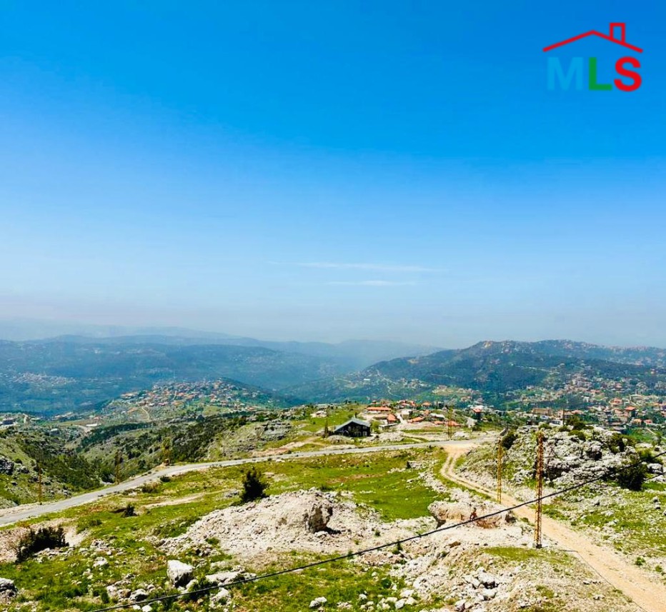 1,835 SQM Land Prime Location With Sea View For Sale In Zaarour
