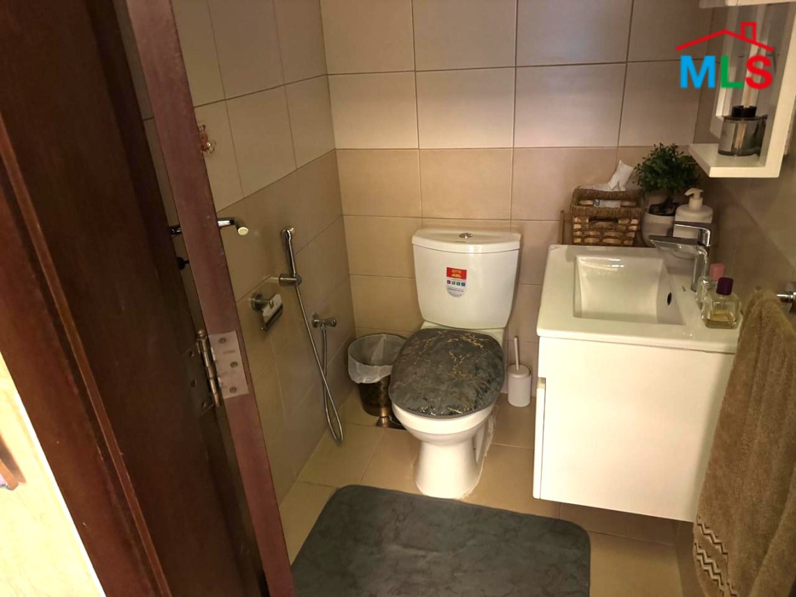 3 Bedrooms Apartment For Sale in Dawhet Aramoun