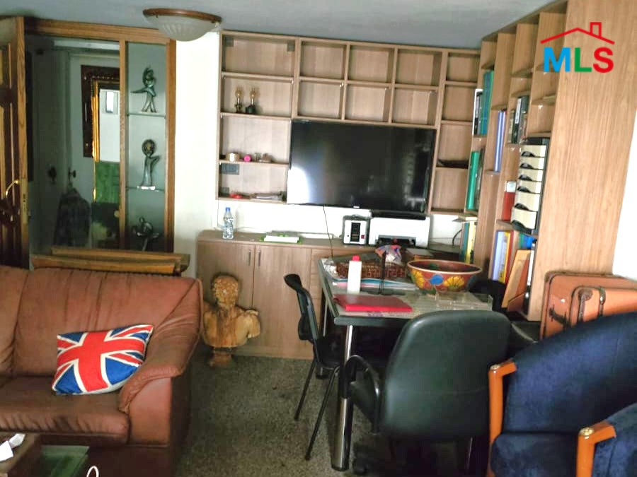 2 Floors Shop For Sale in Sahel Alma