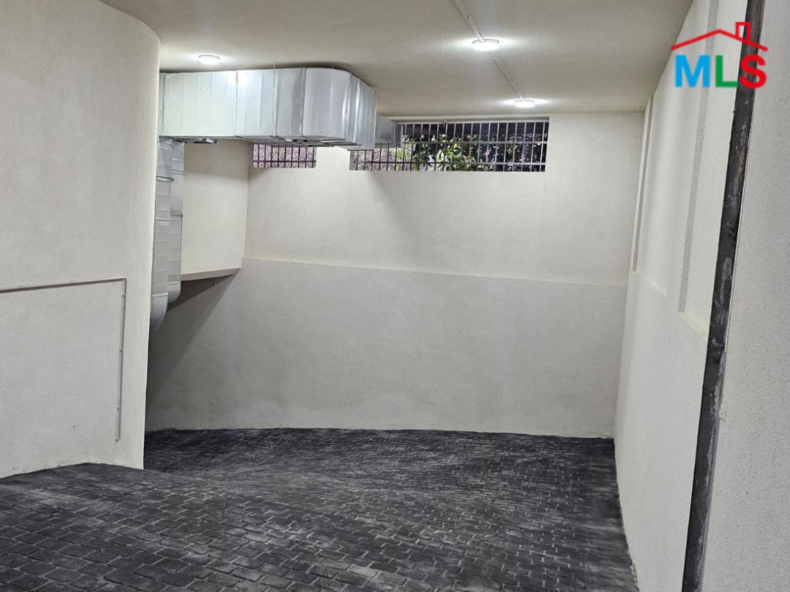 Warehouse in a Prime Location For Sale in Baabda
