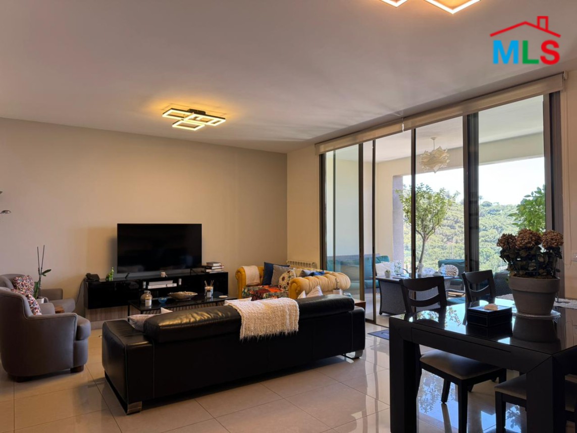 Apartment With Sea View In Gated Community For Sale in Tilal el Fanar
