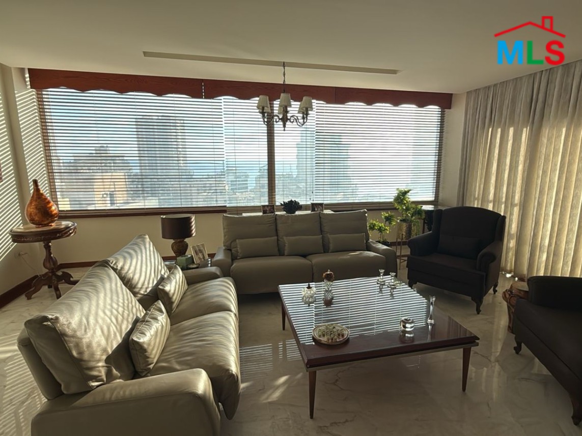 Penthouse with Sea View For Sale in Manara, Ras Beirut