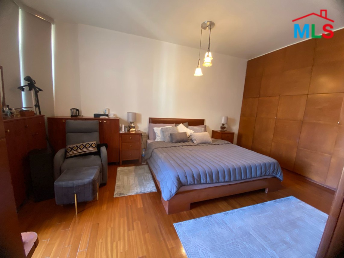 Penthouse with Sea View For Sale in Manara, Ras Beirut