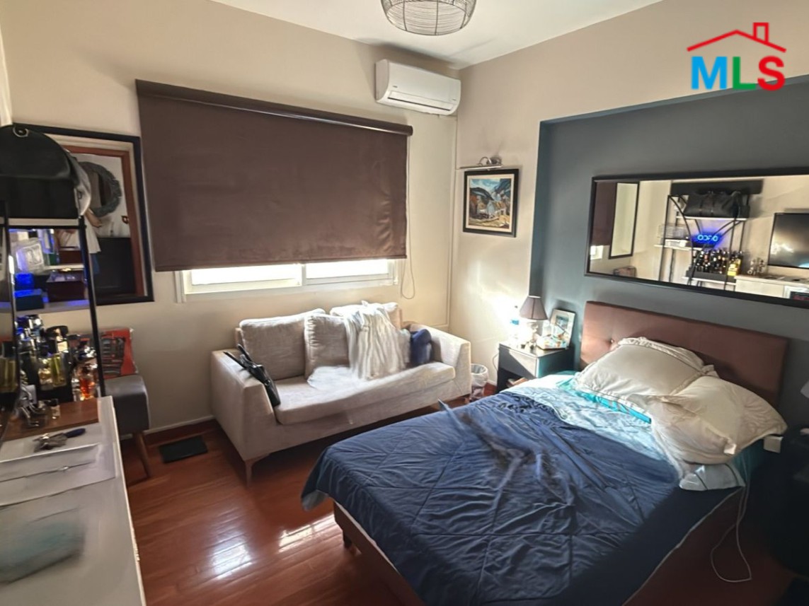 Penthouse with Sea View For Sale in Manara, Ras Beirut