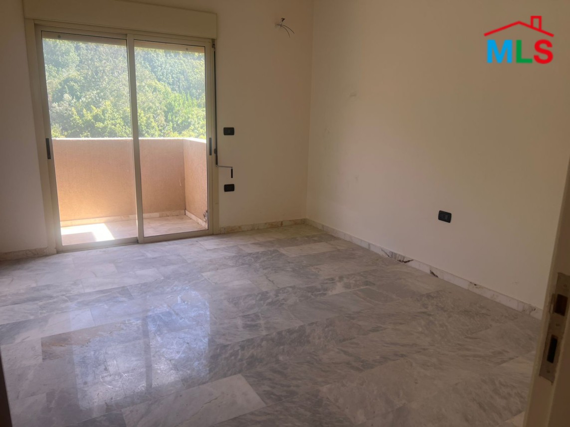Apartment For Sale with Amazing View in Gated Community in Bchamoun, El Madares