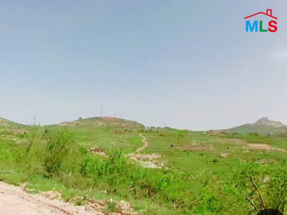 1,249 SQM Land With Flat Road Access For Sale in Laqlouq