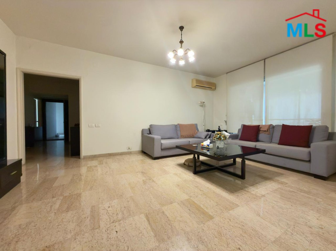 3-Bedrooms Apartment For Sale in Achrafieh, Near Hotel Alexandre