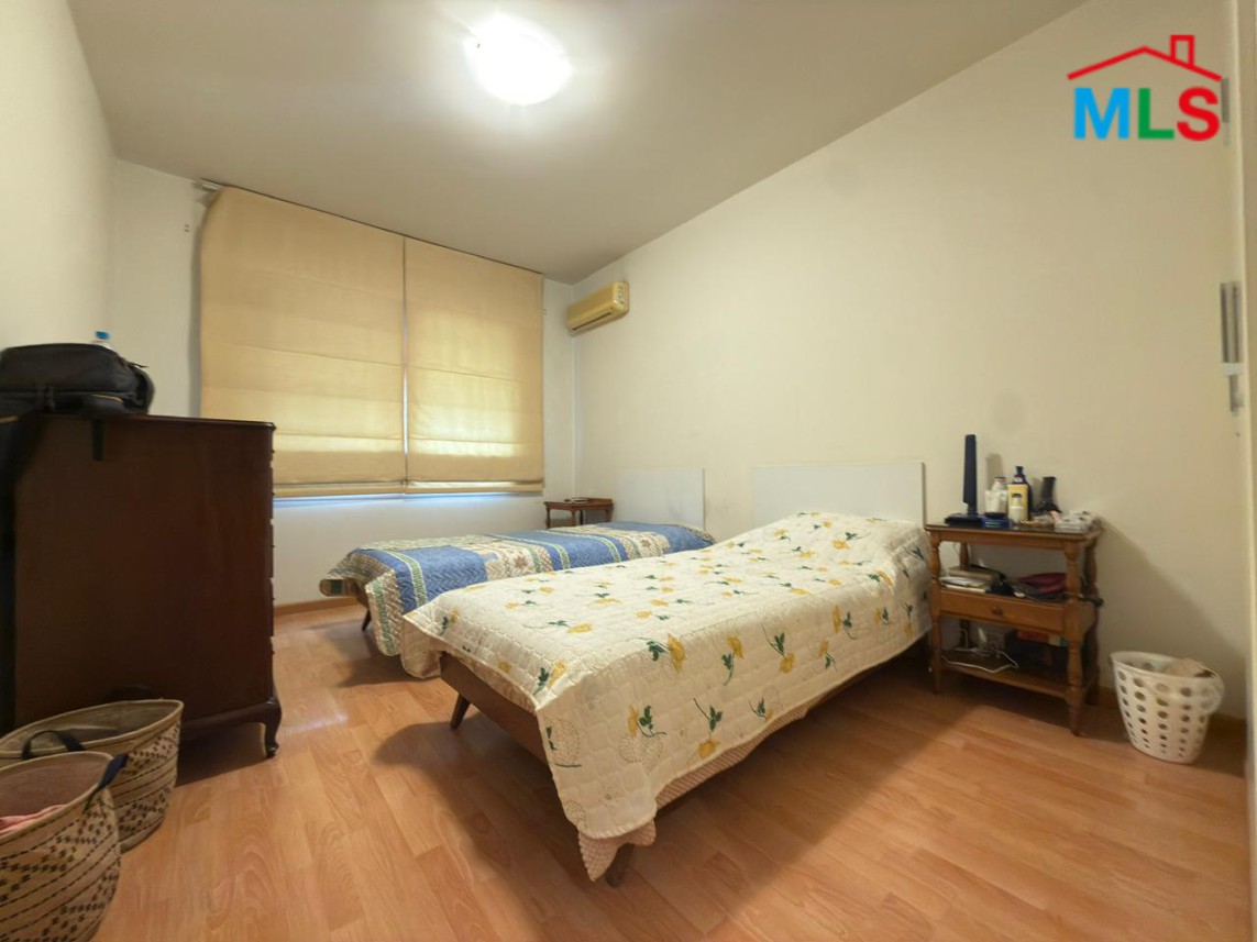 3-Bedrooms Apartment For Sale in Achrafieh, Near Hotel Alexandre