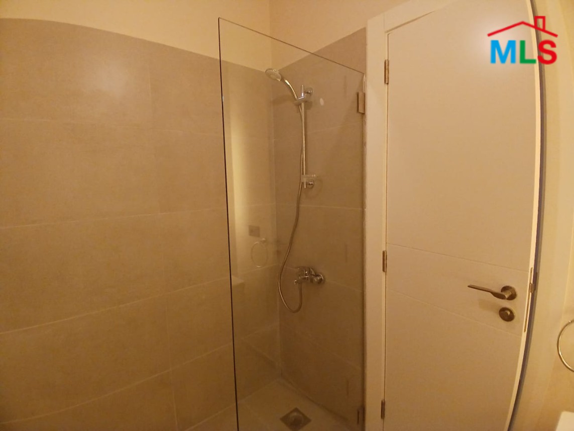 High-End Apartment with Sea and Mountain View For Sale in Roumie