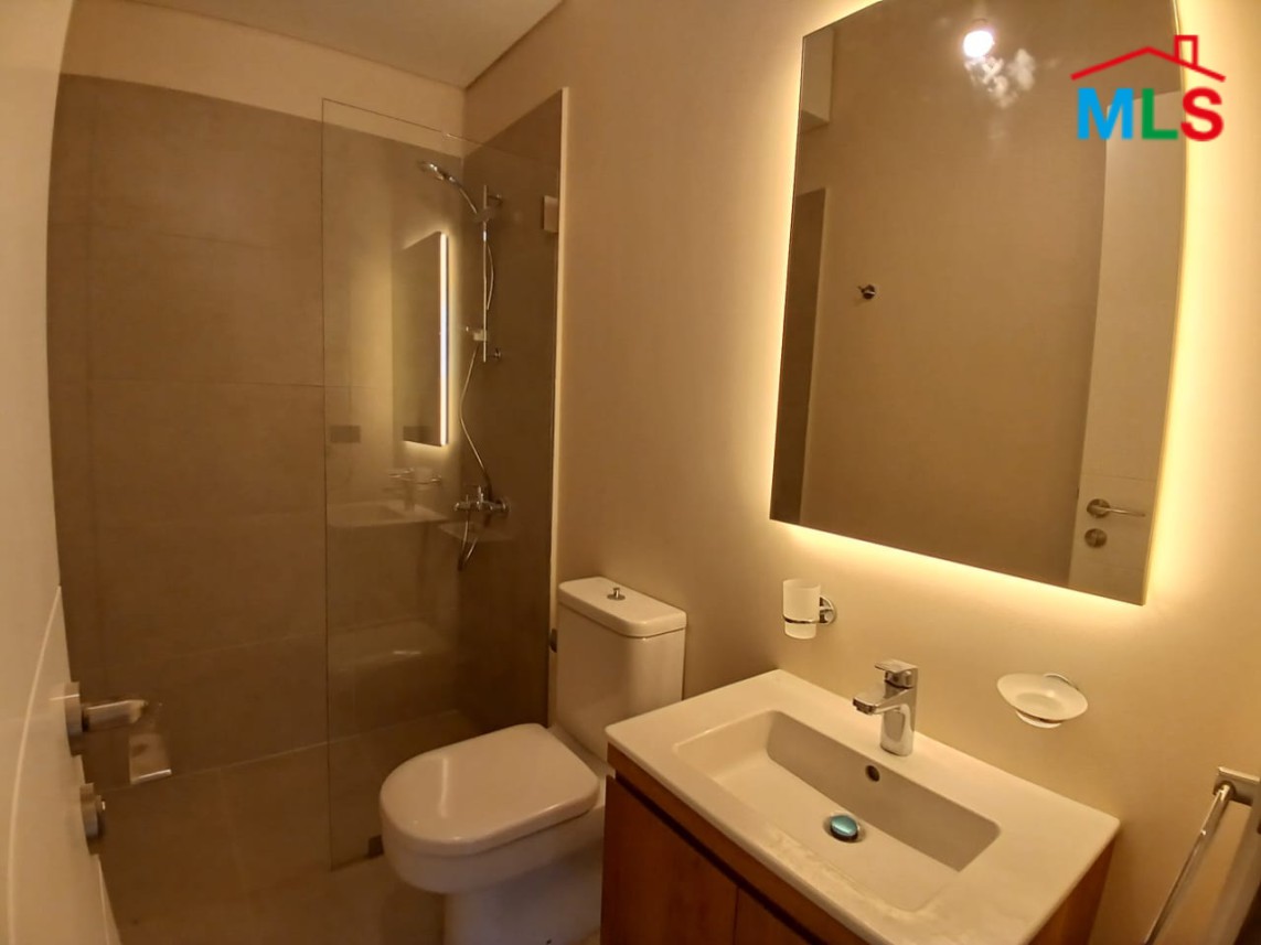 High-End Apartment with Sea and Mountain View For Sale in Roumie