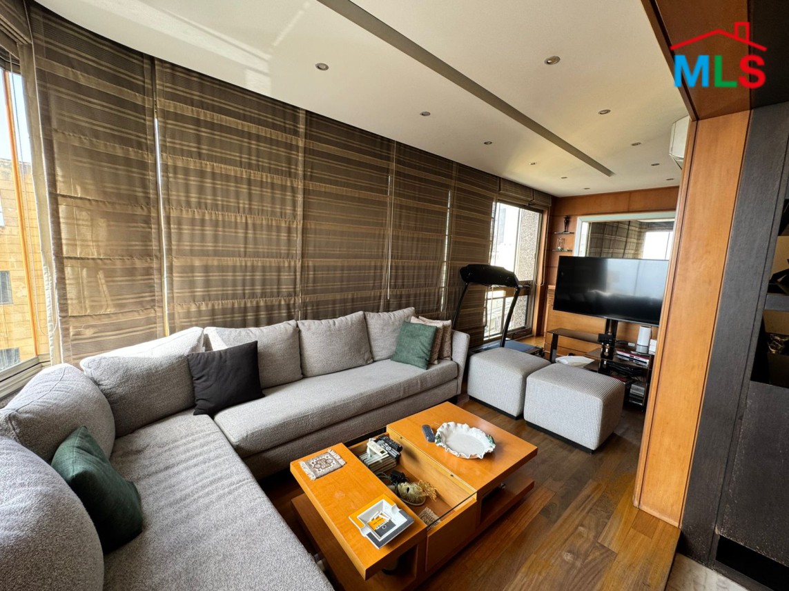 Spacious Apartment with Sea View For Sale in Caracas, Ras Beirut