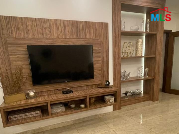 3-Bedroom Apartment with Terrace For Sale in Ain Al Remmane