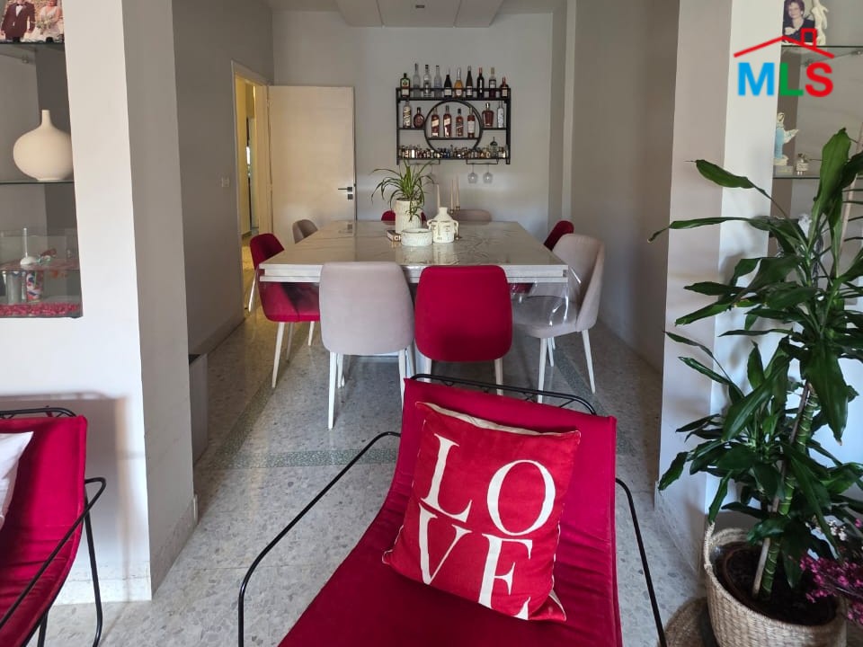 Fully Renovated Apartment For Sale in Ain Al Remmane