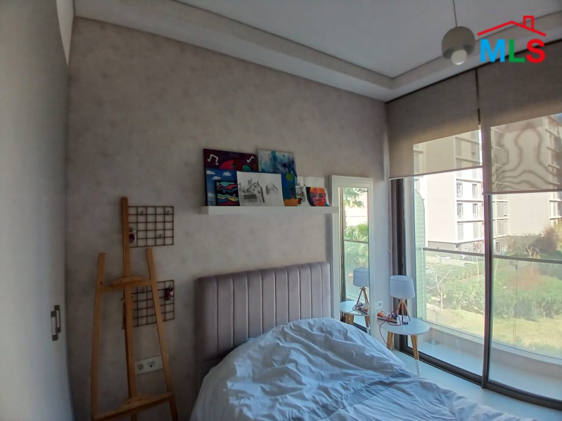 An Unfurnished Apartment For Sale in Waterfront, Dbayeh