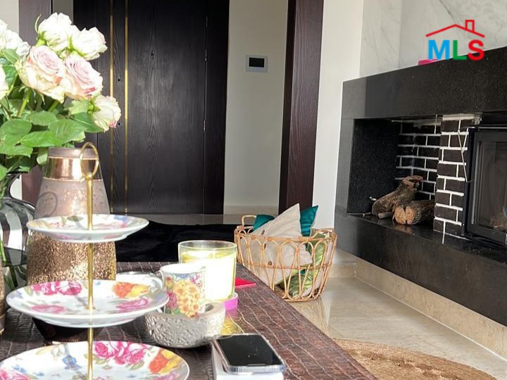 Exclusive! Elegant & Stylish 3-Bedroom Apartment For Sale in Koura