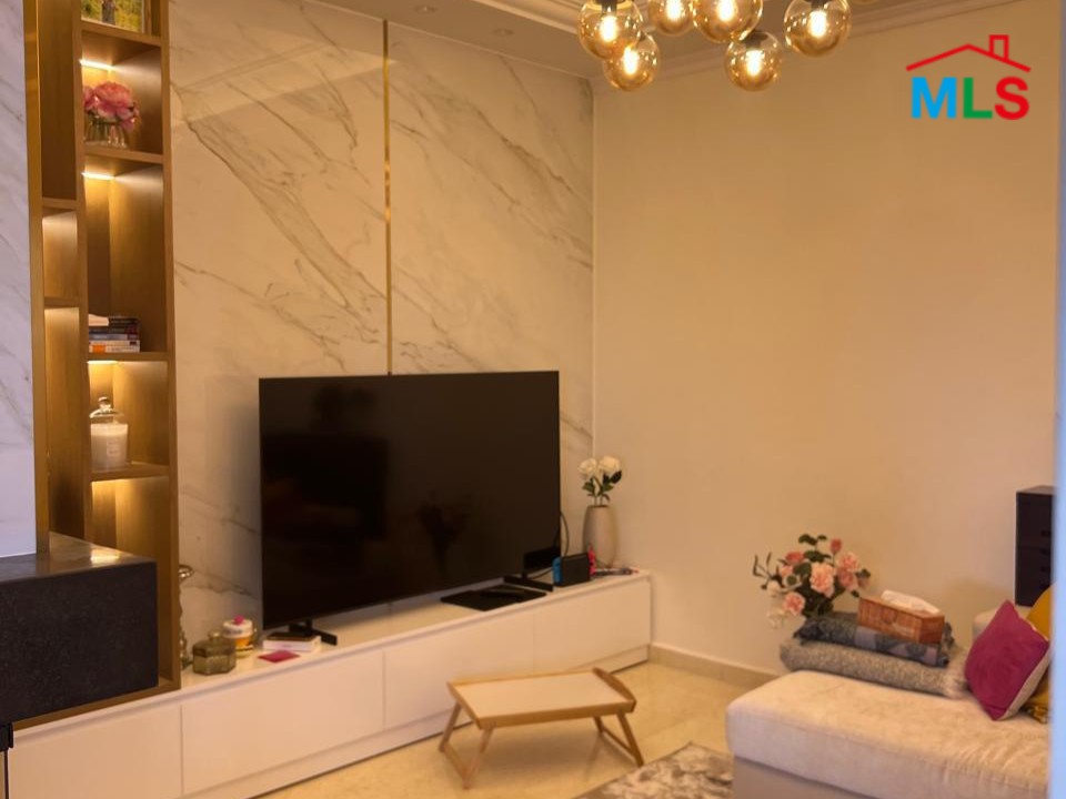 Exclusive! Elegant & Stylish 3-Bedroom Apartment For Sale in Koura