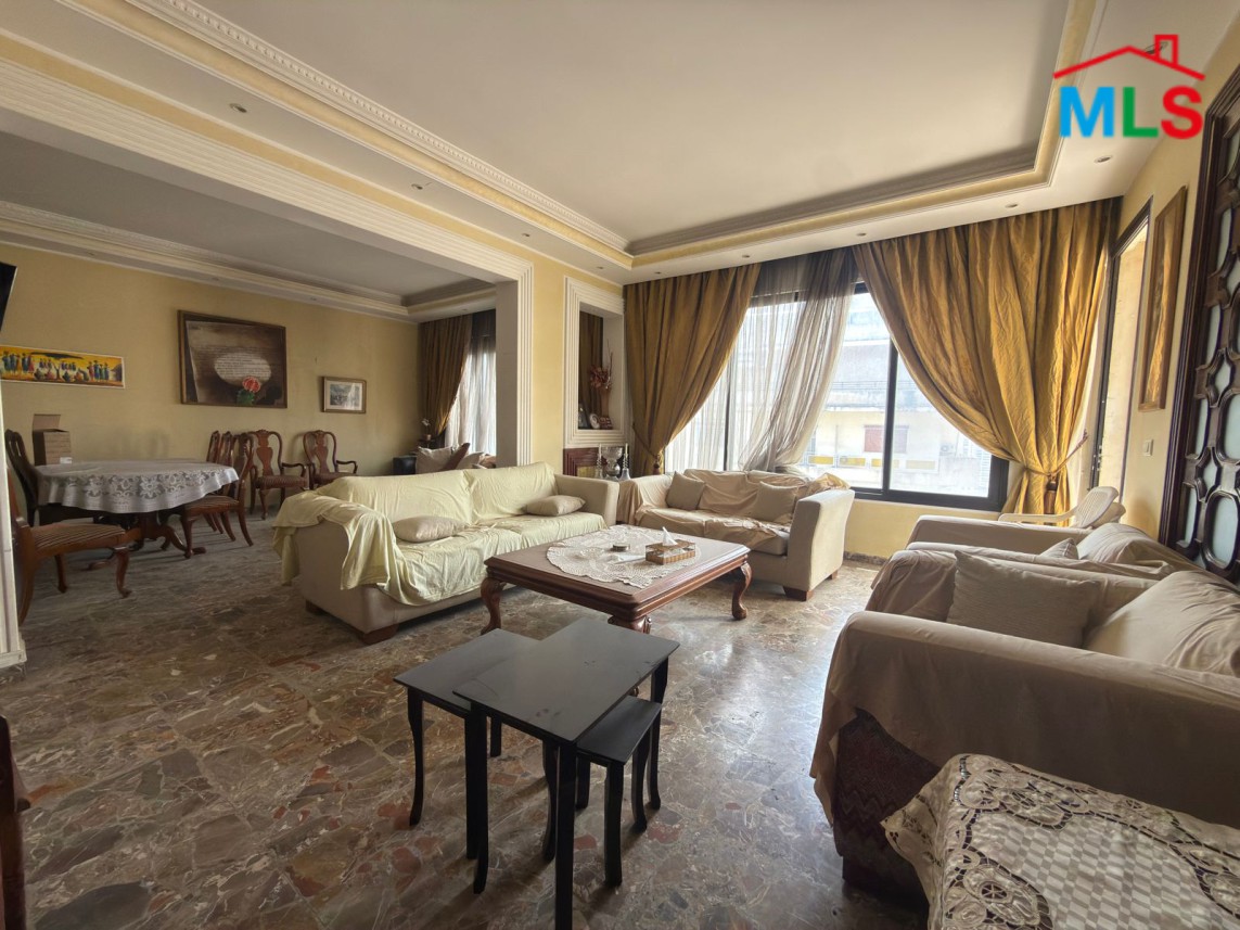 3-Bedroom Apartment For Sale in Achrafieh, Sioufi