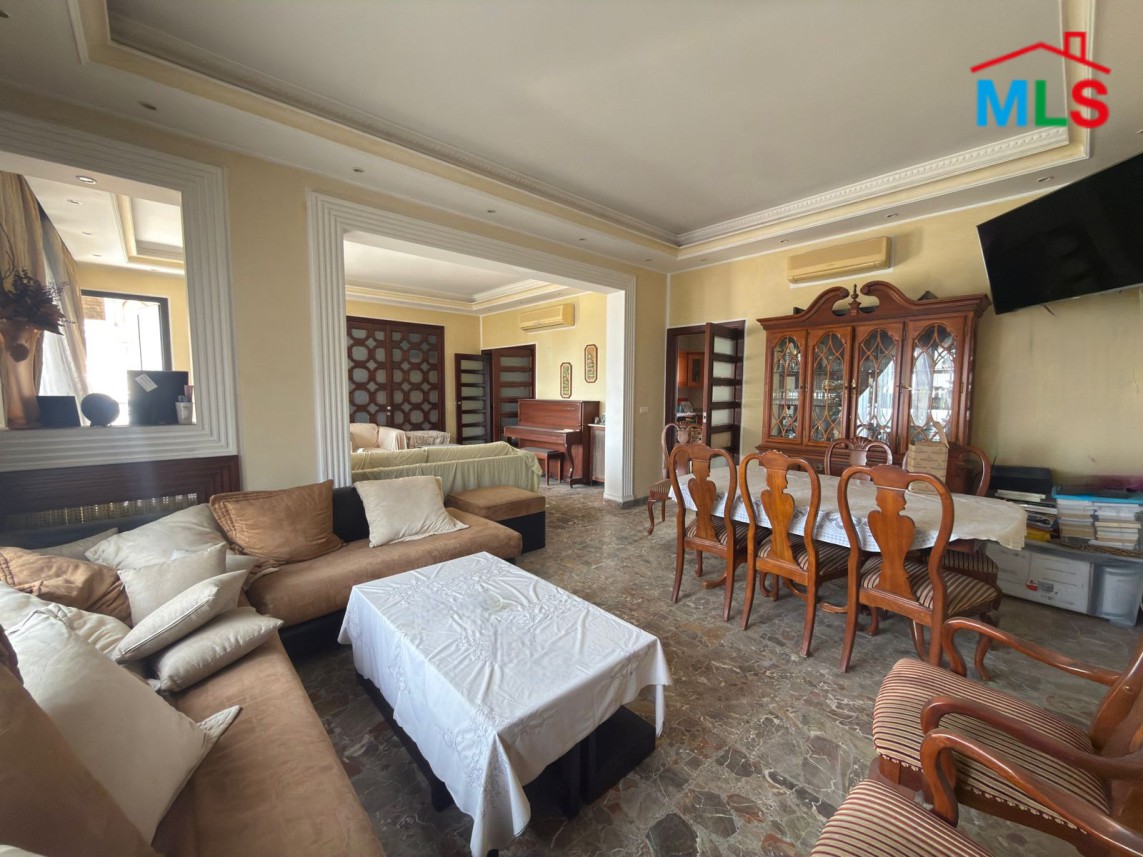 3-Bedroom Apartment For Sale in Achrafieh, Sioufi