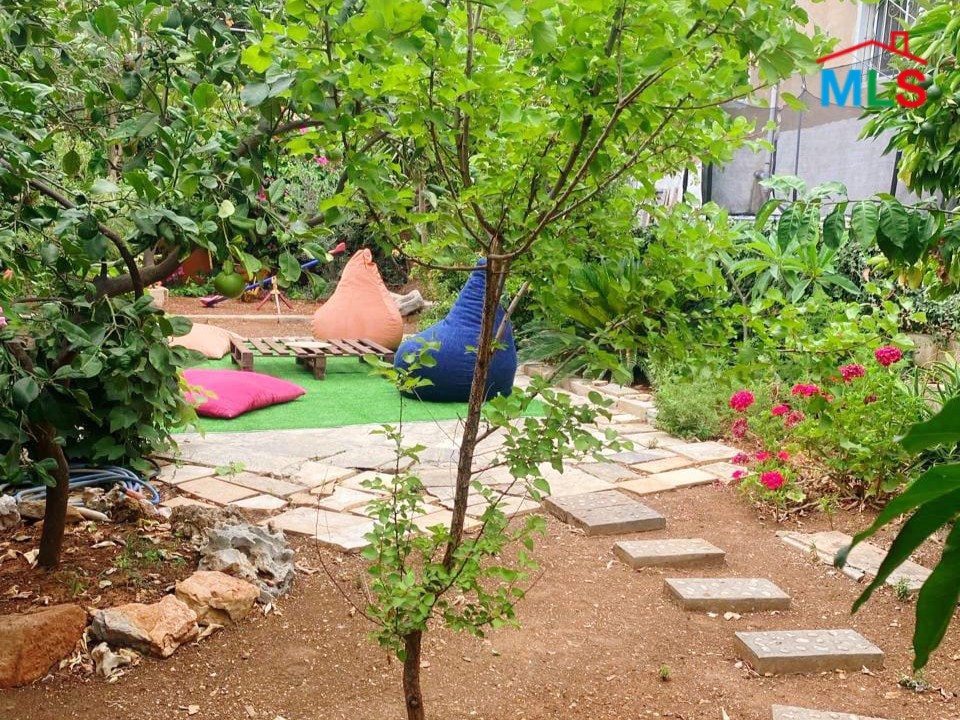 Stand Alone House with Beautiful Garden For Sale in Aamchit
