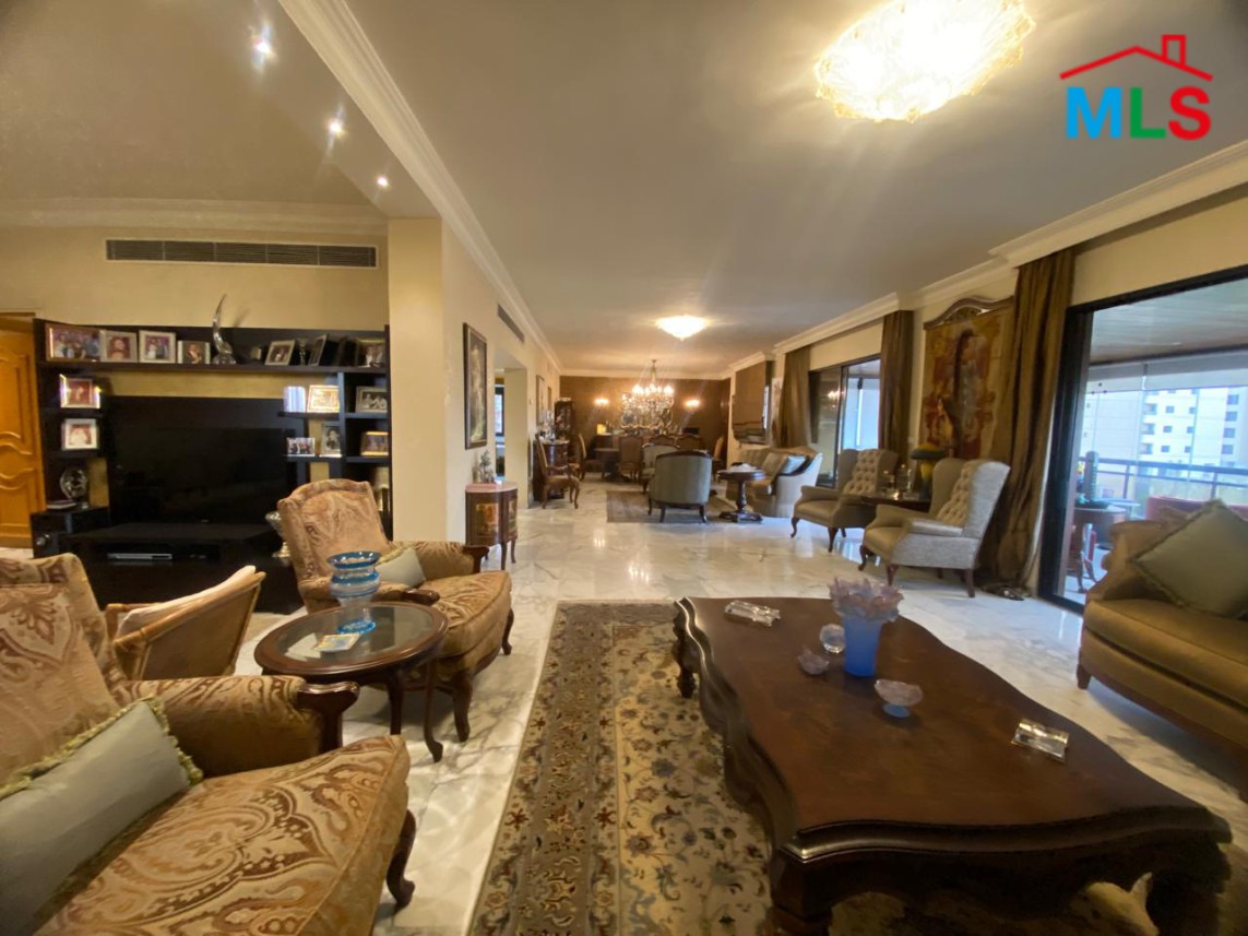 Unfurnished 4-Bedroom Apartment For Sale in Jnah, Beirut