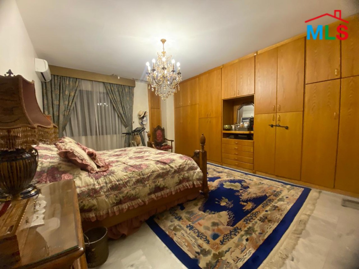 Unfurnished 4-Bedroom Apartment For Sale in Jnah, Beirut