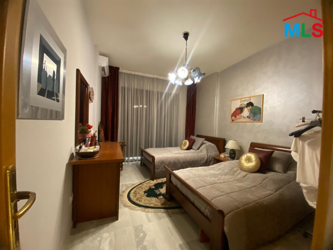 Unfurnished 4-Bedroom Apartment For Sale in Jnah, Beirut