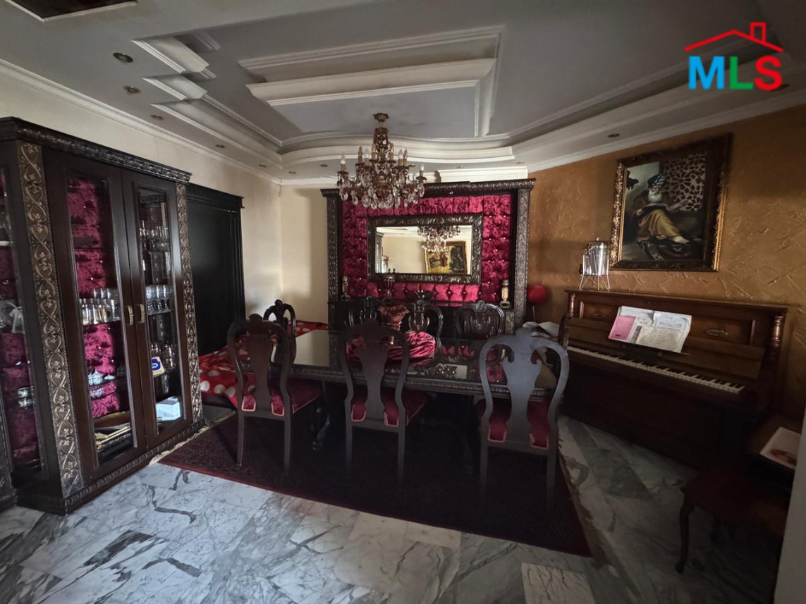 Cozy & Furnished Apartment For Sale in Ras El Nabeh, Beirut