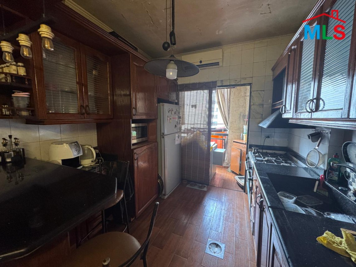 Cozy & Furnished Apartment For Sale in Ras El Nabeh, Beirut