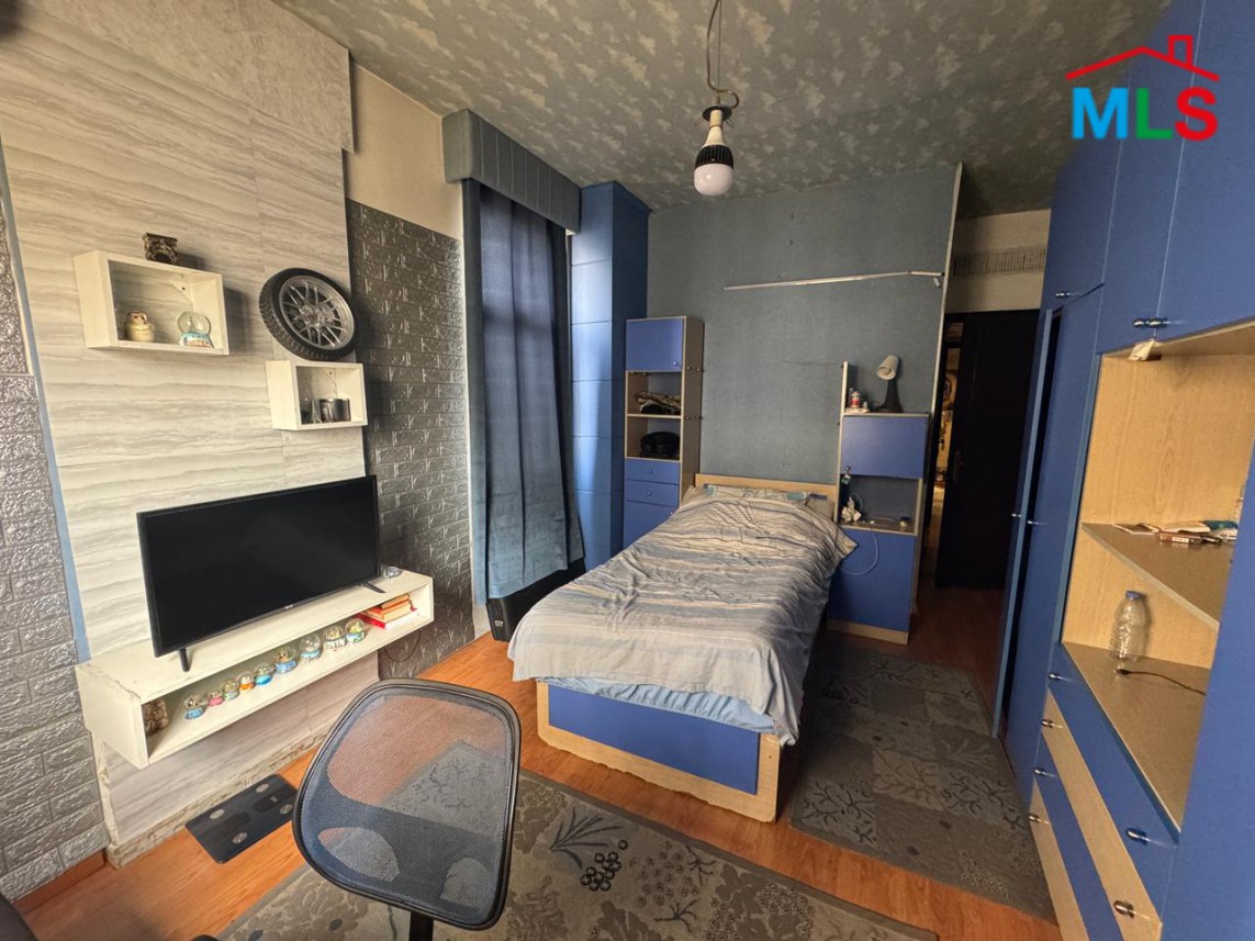 Cozy & Furnished Apartment For Sale in Ras El Nabeh, Beirut