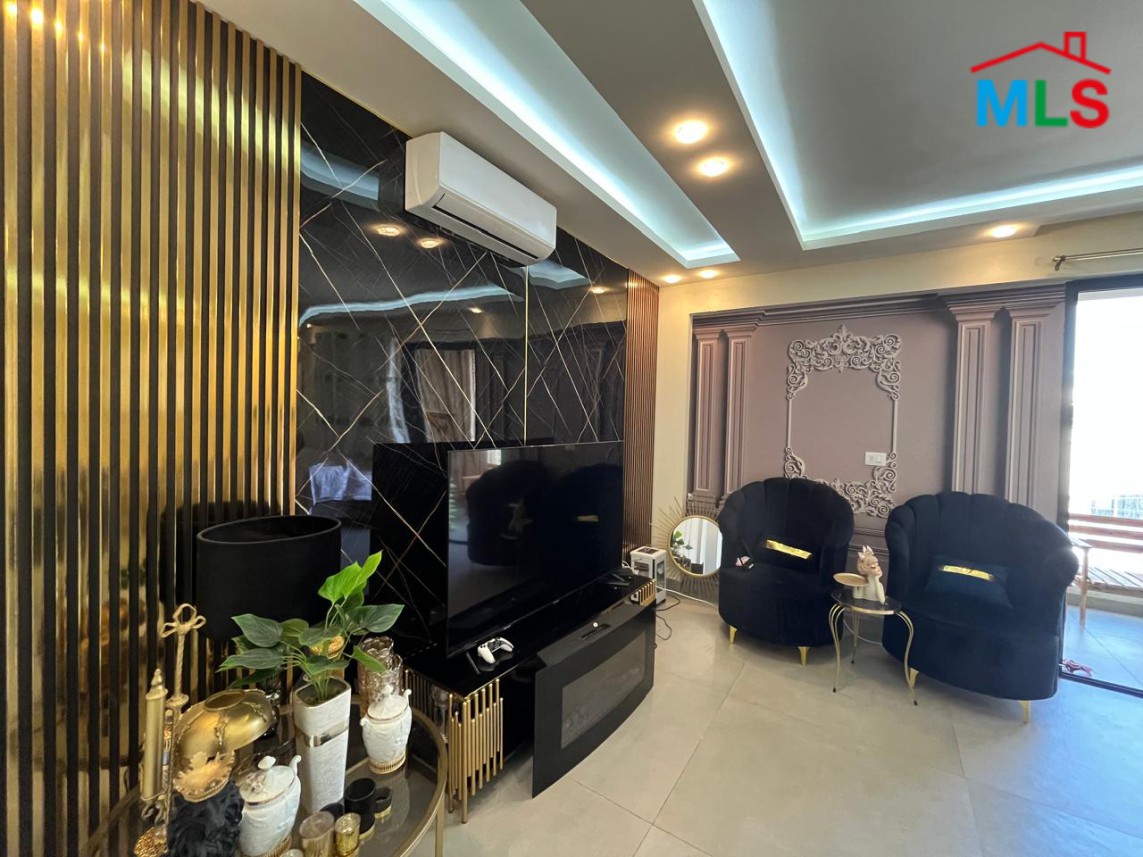 Elegant Apartment with Rooftop & Mountain View For Sale in Koura