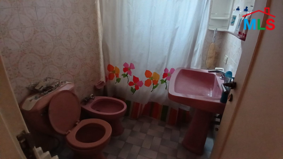 Spacious 3-Bedroom Apartment For Sale in Zalka