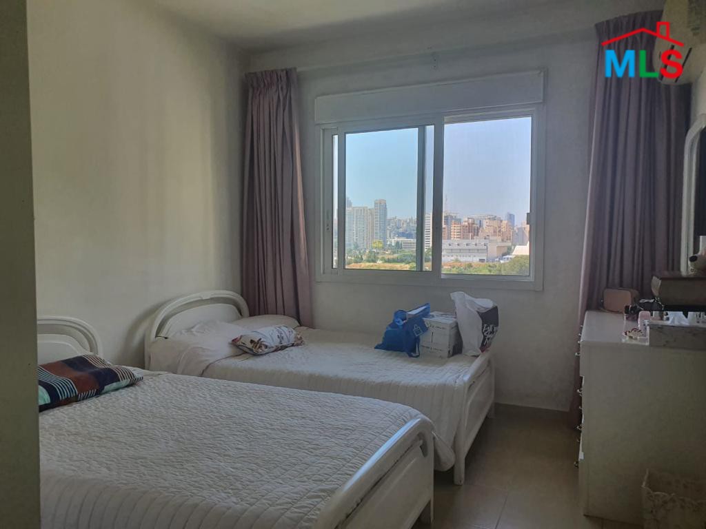 Spacious 3-Bedroom Apartment For Sale in Horsh Tabet, Sin El-Fil