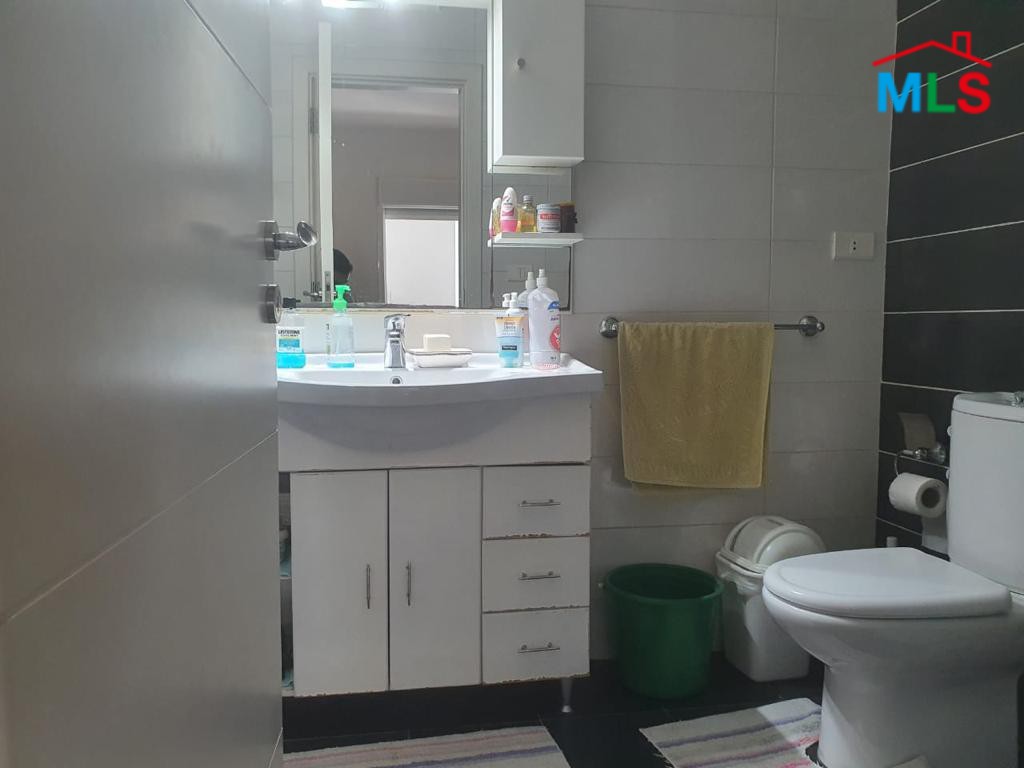 Spacious 3-Bedroom Apartment For Sale in Horsh Tabet, Sin El-Fil