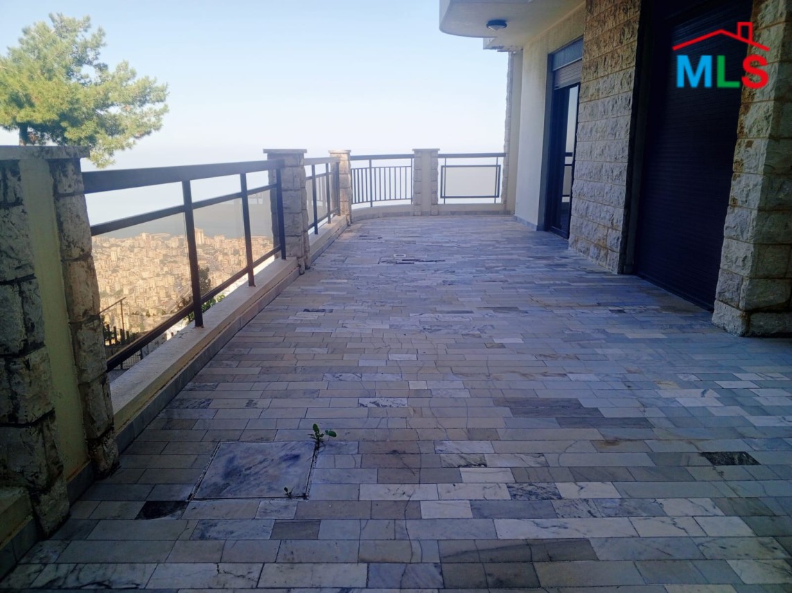 Beautiful Apartment with Terrace & Sea View For Sale in Daroun, Harissa