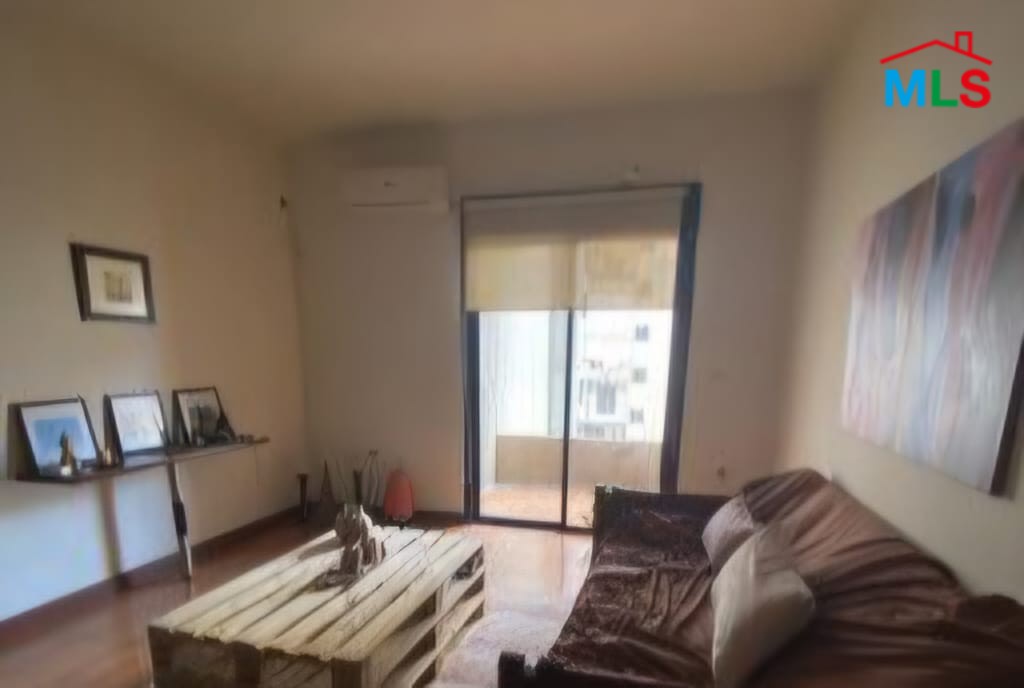 A 65 SQM Office For Sale in Jdeideh