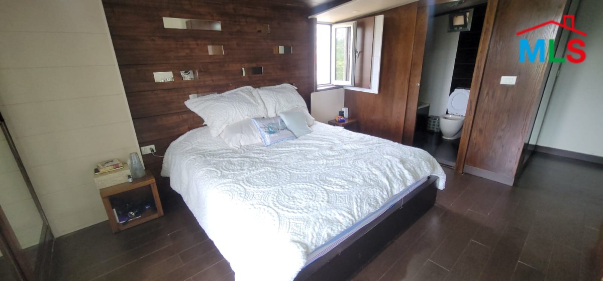 Fully Furnished Apartment with Mountain View For Sale in Ajaltoun