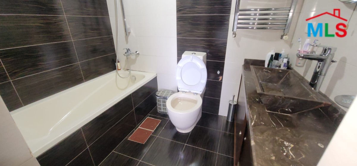 Fully Furnished Apartment with Mountain View For Sale in Ajaltoun