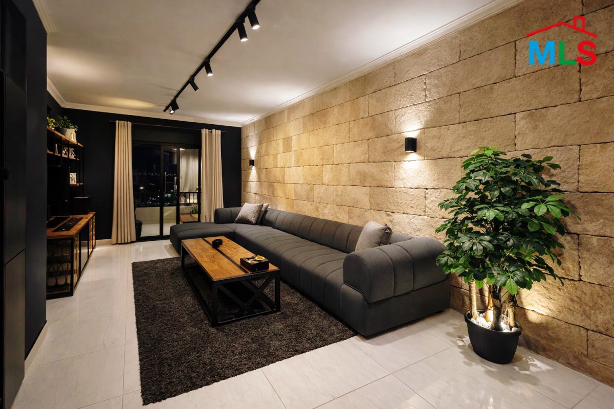 Fully Decorated Apartment with Sea View For Sale in Bouar