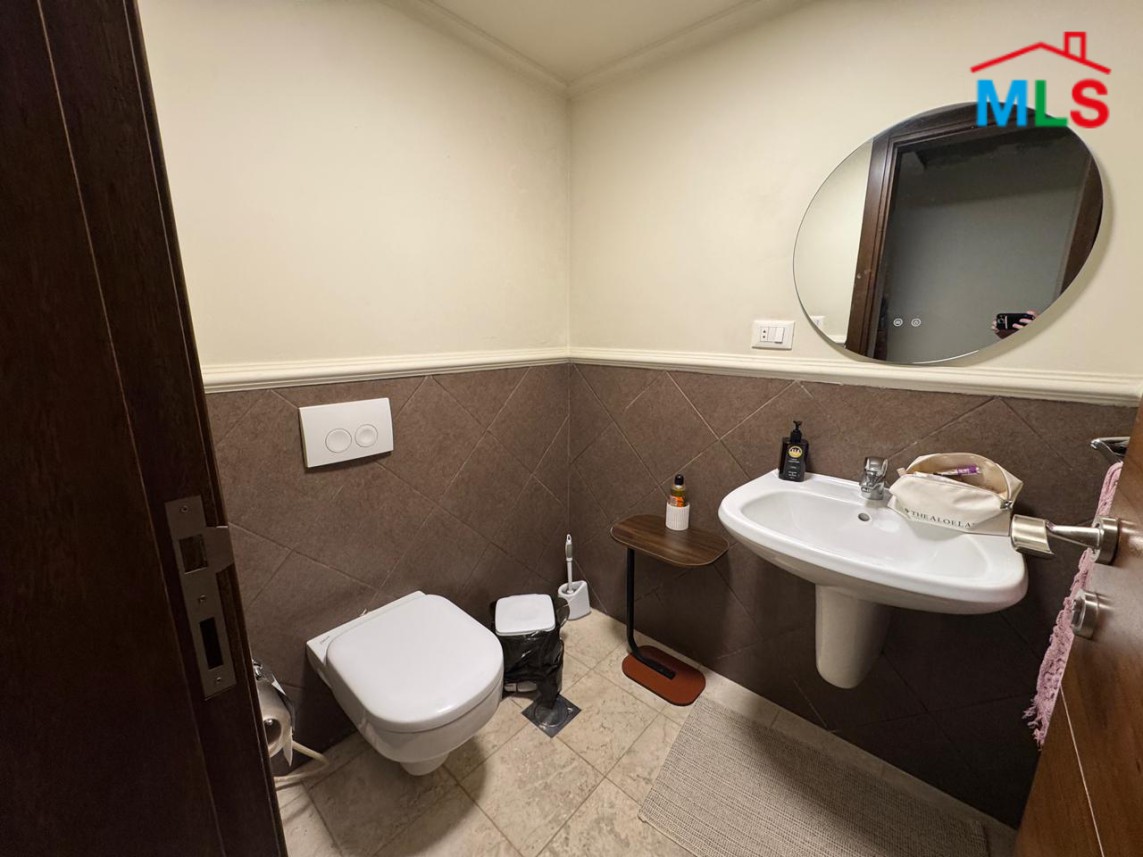 Beautiful Apartment For Sale in Al Zarif, Beirut